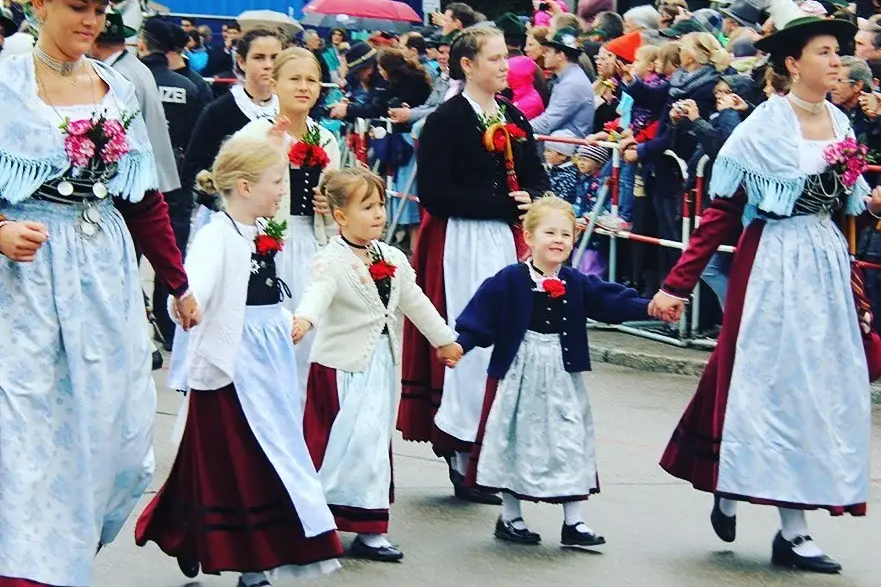 Oktoberfest 2024 Costume and Riflemen's Parade